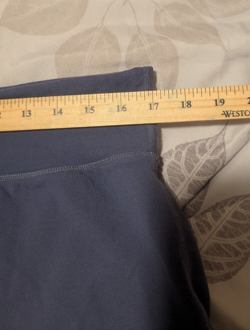 lululemon athletica Navy Women's Yoga Shorts - Picture 5 of 7